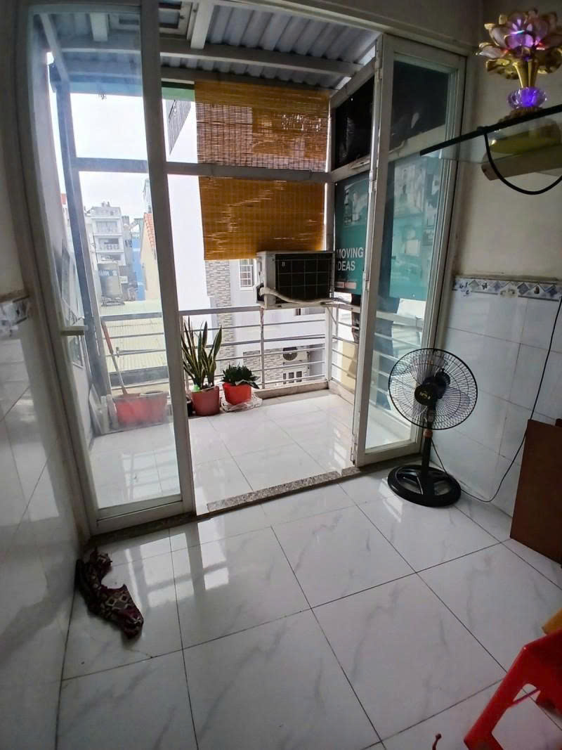 🏡🏡 TT QUẬN 10 GIÁ SỐC HƠN 3 TỶ- 4 LẦU BTCT - 3 PHÒNG NGỦ- HXH THÔNG!-CÓ BANCON 🏡 - Ảnh chính